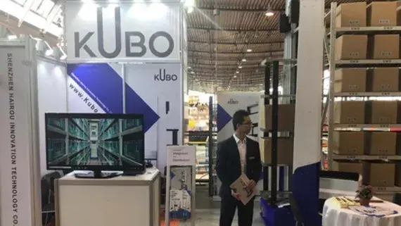 Autonomous Case-Handling Robotic System HAIPICK A41 Debuts at LogiMAT 2019